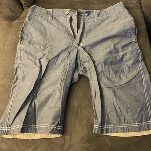 Men’s BKE Khaki/Grey Dress Shorts